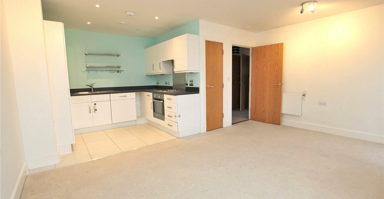 1 bedroom property for sale in Eltham | Robinson Jackson