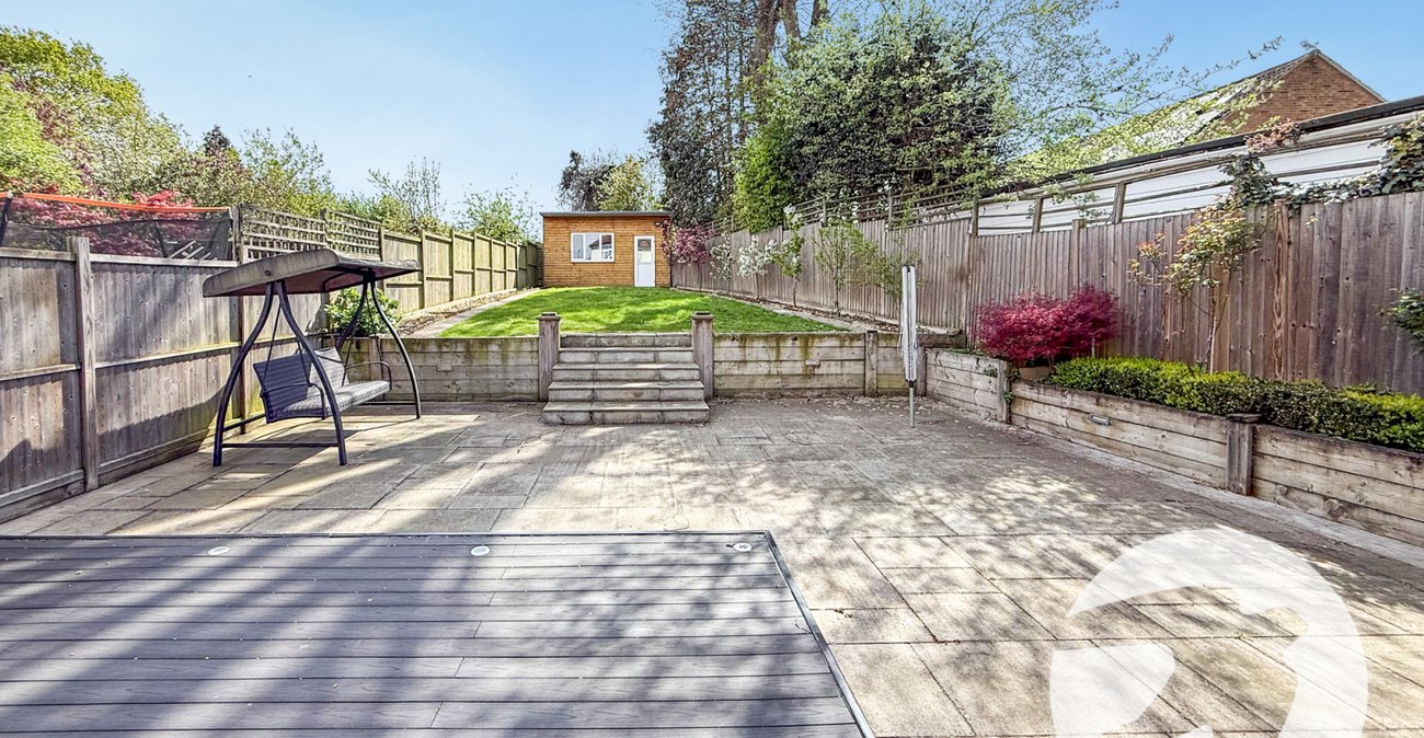 4 bedroom house for sale in London | Robinson Jackson