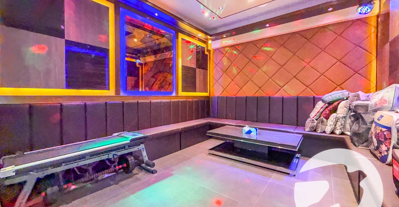 4 bedroom house for sale in London | Robinson Jackson