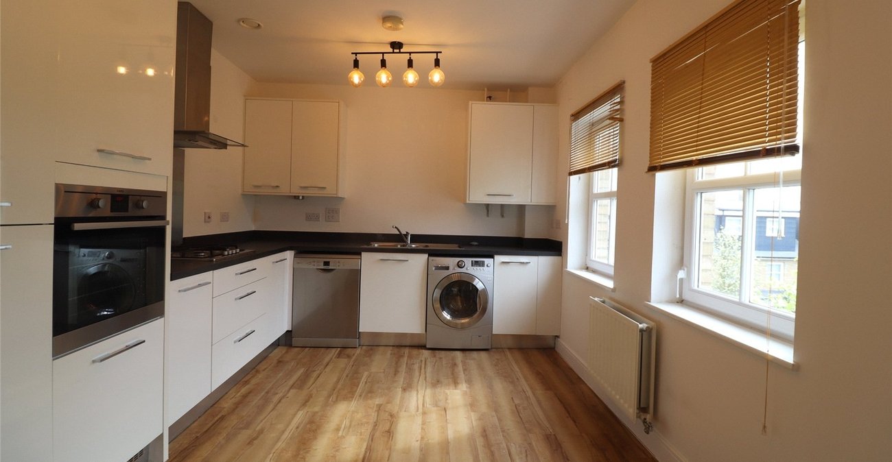 2 bedroom property for sale in Rainbow Road | Robinson Jackson