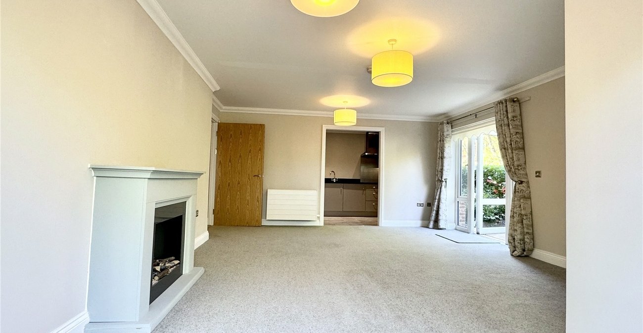 1 bedroom property for sale in Rowhill Road | Robinson Jackson