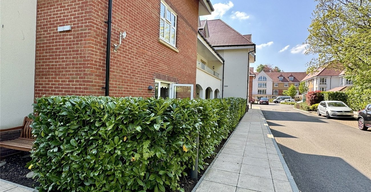 1 bedroom property for sale in Rowhill Road | Robinson Jackson