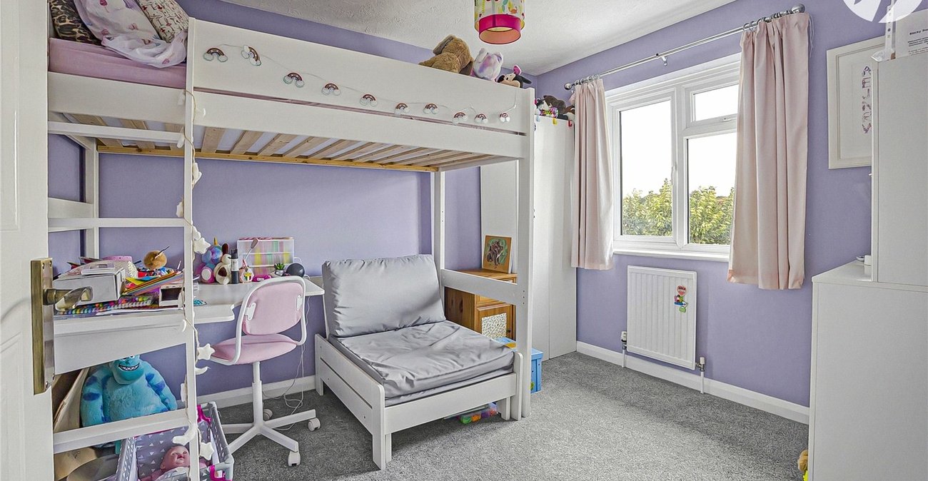 4 bedroom house for sale in Hextable | Robinson Jackson