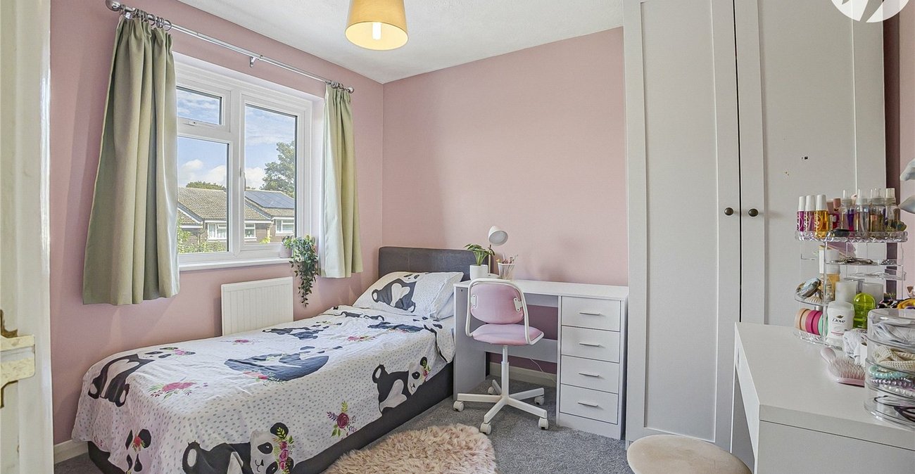 4 bedroom house for sale in Hextable | Robinson Jackson