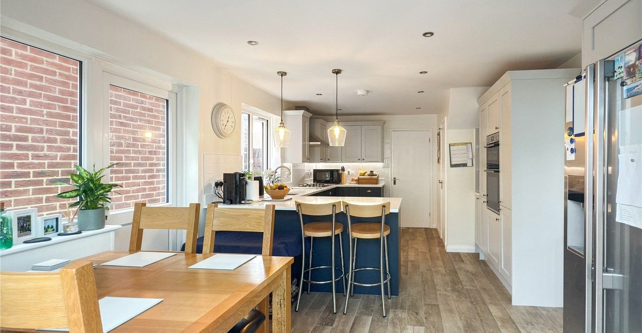 4 bedroom house for sale in Hextable | Robinson Jackson