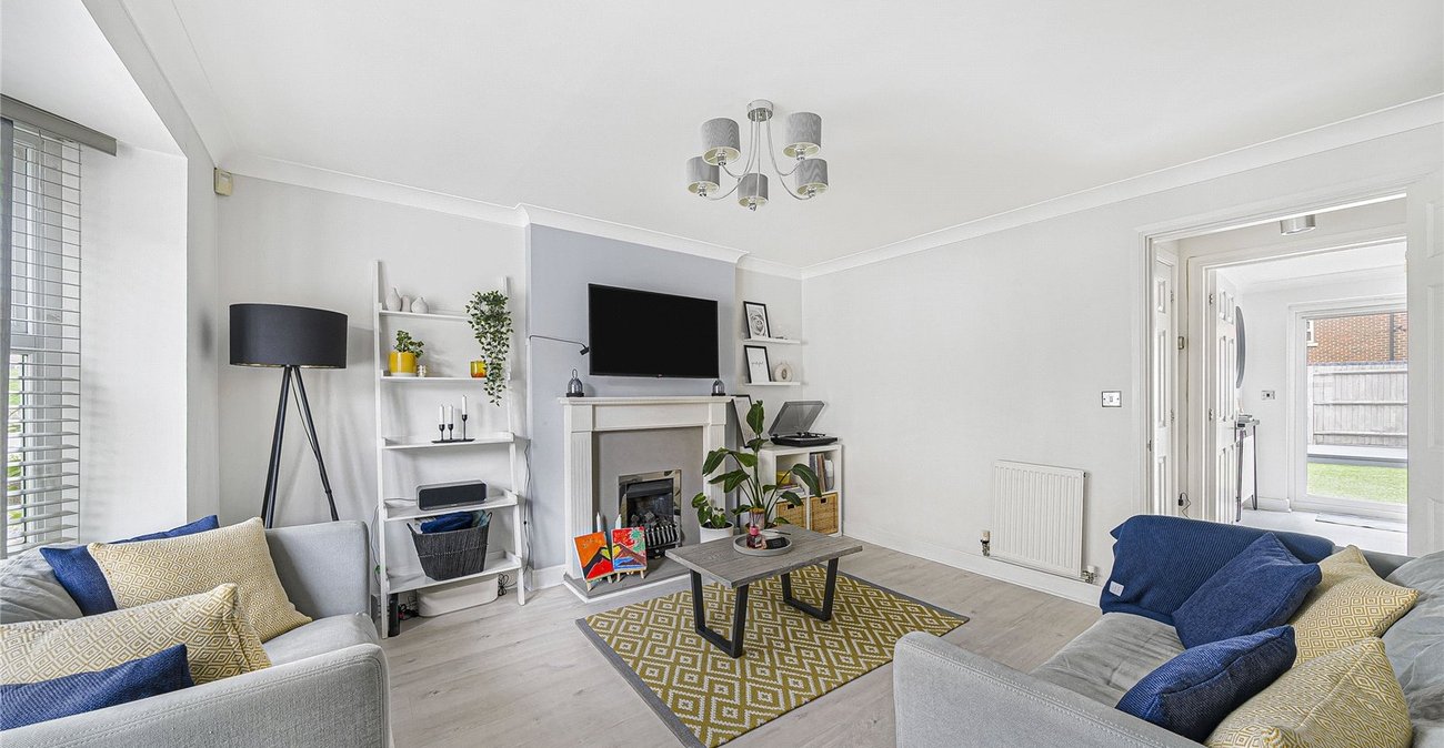 3 bedroom house for sale in Greenhithe | Robinson Jackson