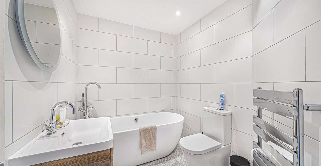 3 bedroom house for sale in Greenhithe | Robinson Jackson