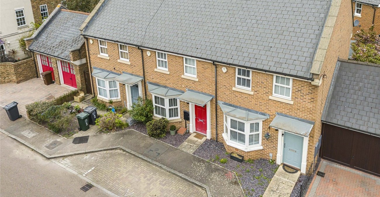 3 bedroom house for sale in Greenhithe | Robinson Jackson