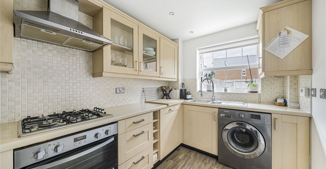 3 bedroom house for sale in Greenhithe | Robinson Jackson