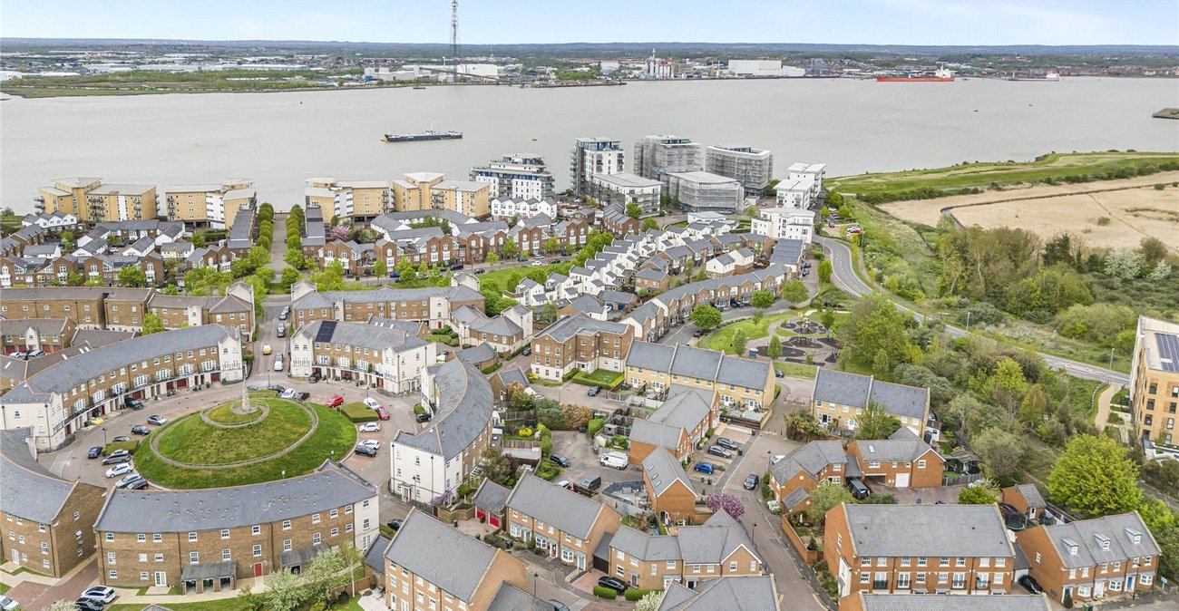 3 bedroom house for sale in Greenhithe | Robinson Jackson