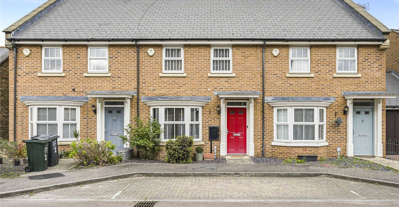 3 bedroom house for sale in Greenhithe | Robinson Jackson