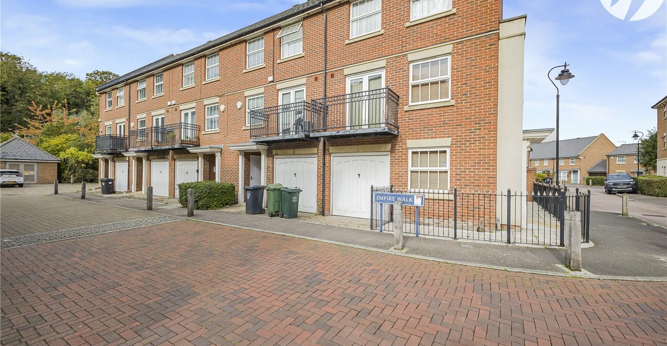 3 bedroom house for sale in Ingress Park | Robinson Jackson