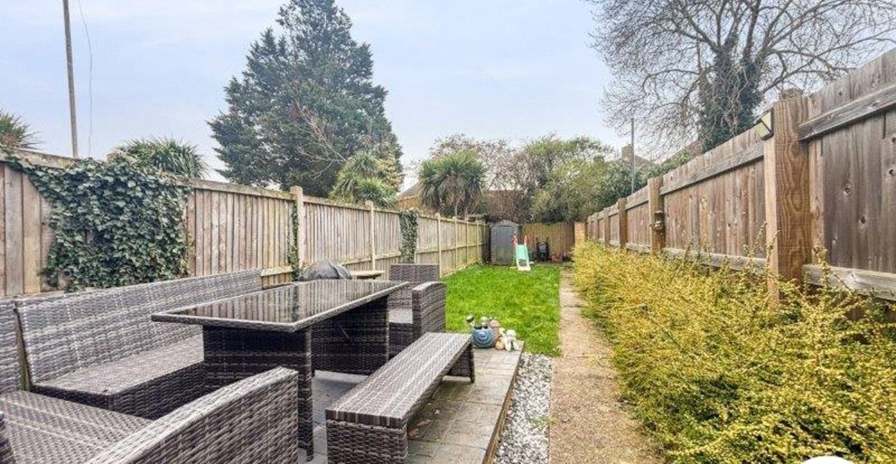 2 bedroom house for sale in Sittingbourne | Robinson Michael & Jackson