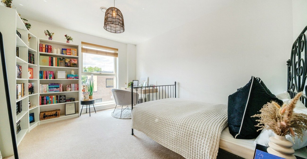 2 bedroom property for sale in Erith | Robinson Jackson