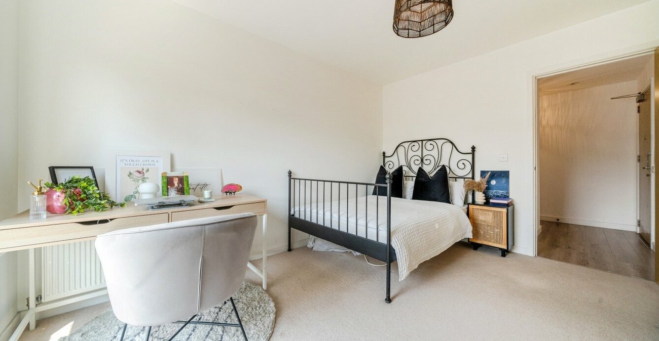 2 bedroom property for sale in Erith | Robinson Jackson