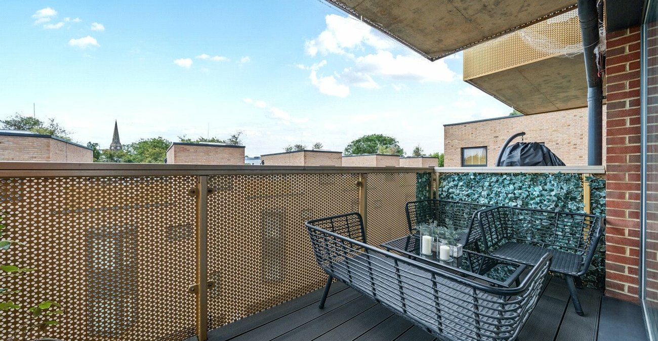 2 bedroom property for sale in Erith | Robinson Jackson