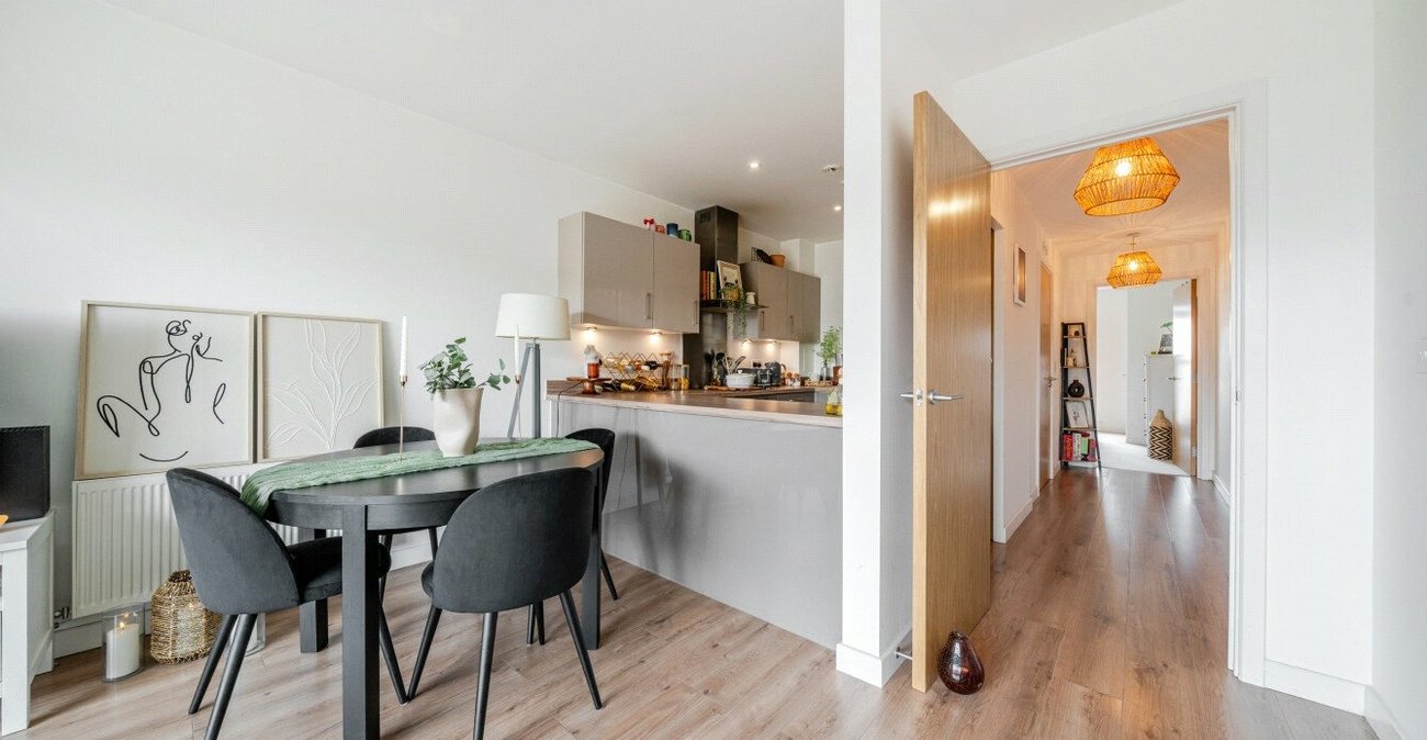 2 bedroom property for sale in Erith | Robinson Jackson