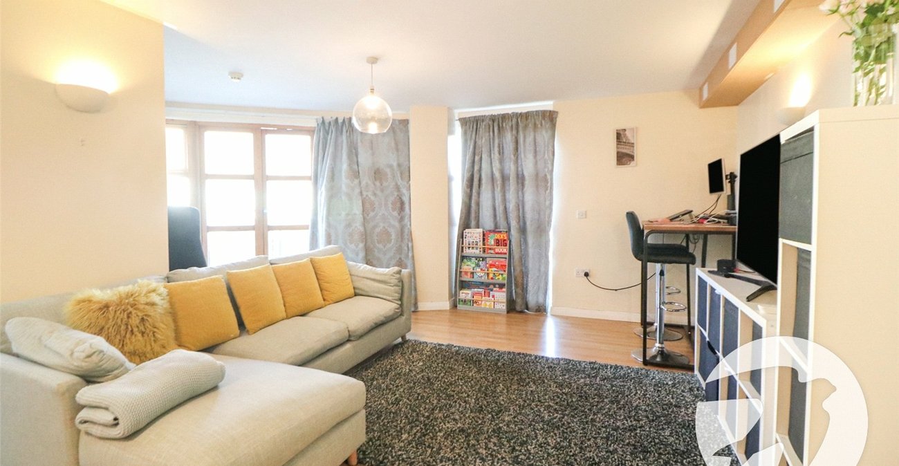 2 bedroom property for sale in Erith | Robinson Jackson