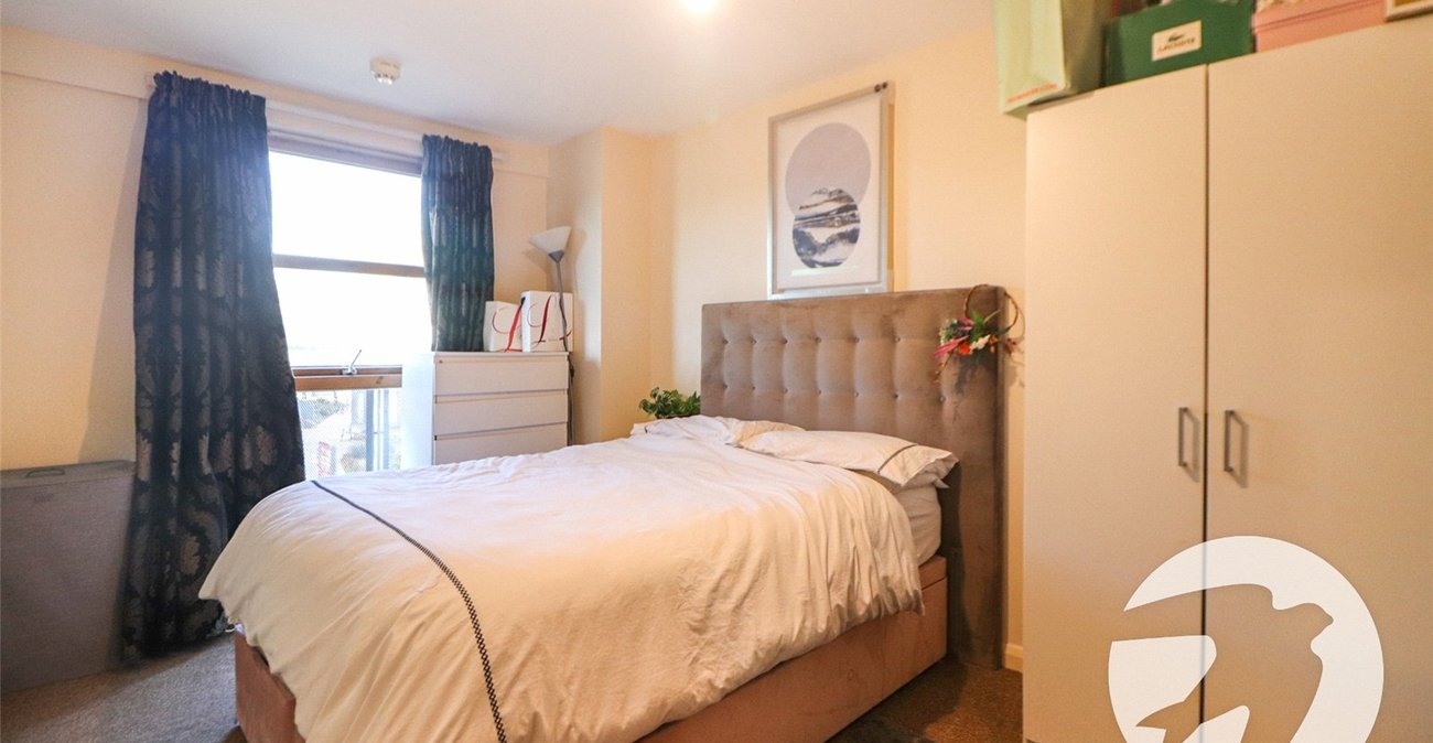 2 bedroom property for sale in Erith | Robinson Jackson