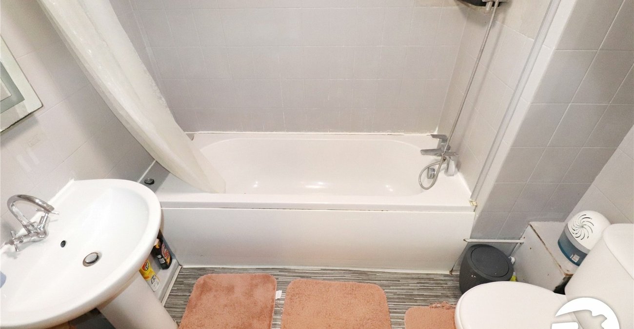 1 bedroom property for sale in Belvedere | Robinson Jackson