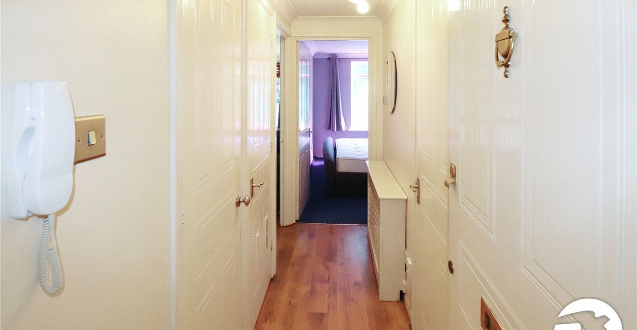 1 bedroom property for sale in Belvedere | Robinson Jackson