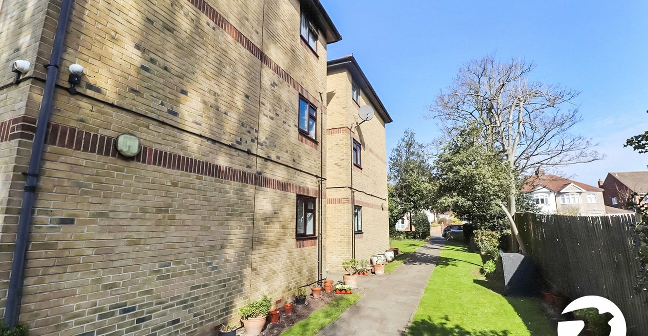 1 bedroom property for sale in Belvedere | Robinson Jackson