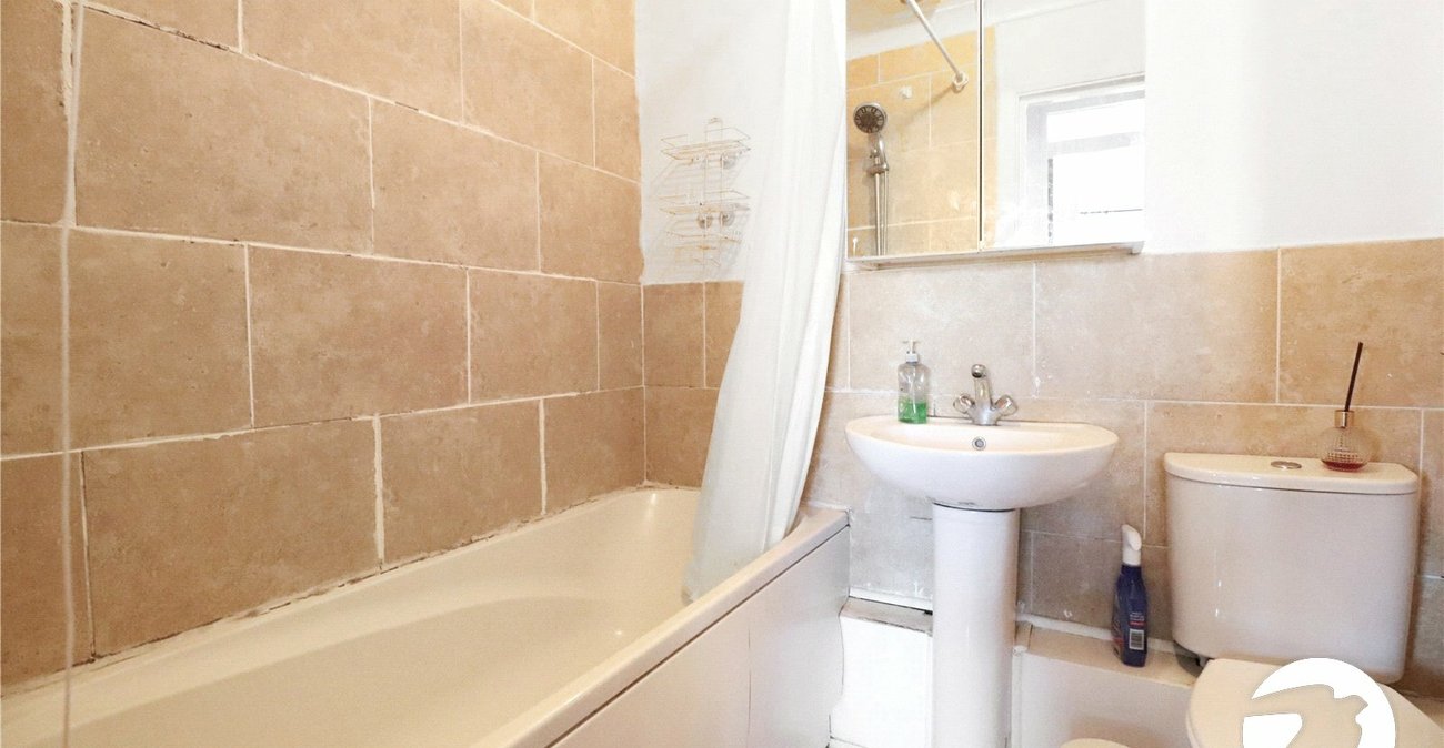 1 bedroom property for sale in Belvedere | Robinson Jackson