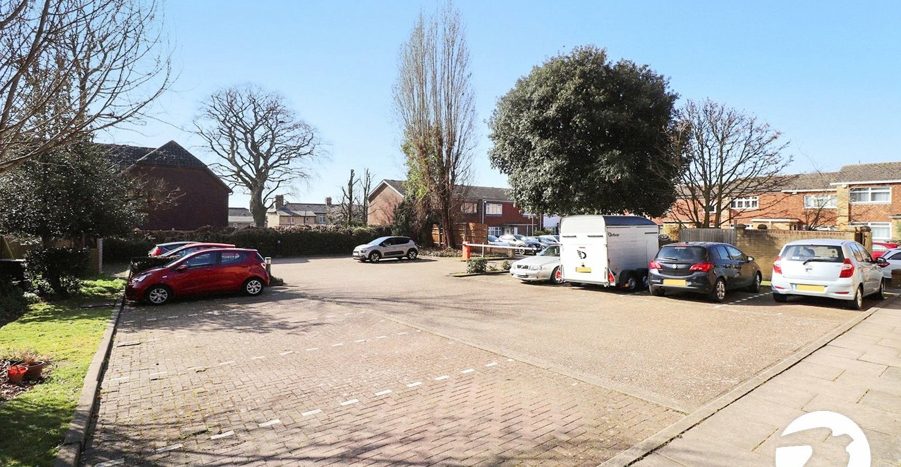 1 bedroom property for sale in Belvedere | Robinson Jackson