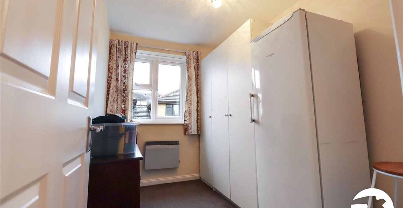 2 bedroom property for sale in Belvedere | Robinson Jackson