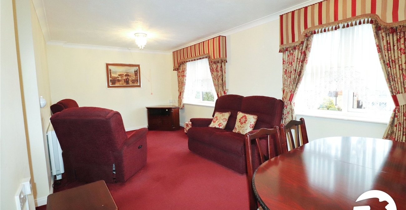 2 bedroom property for sale in Belvedere | Robinson Jackson