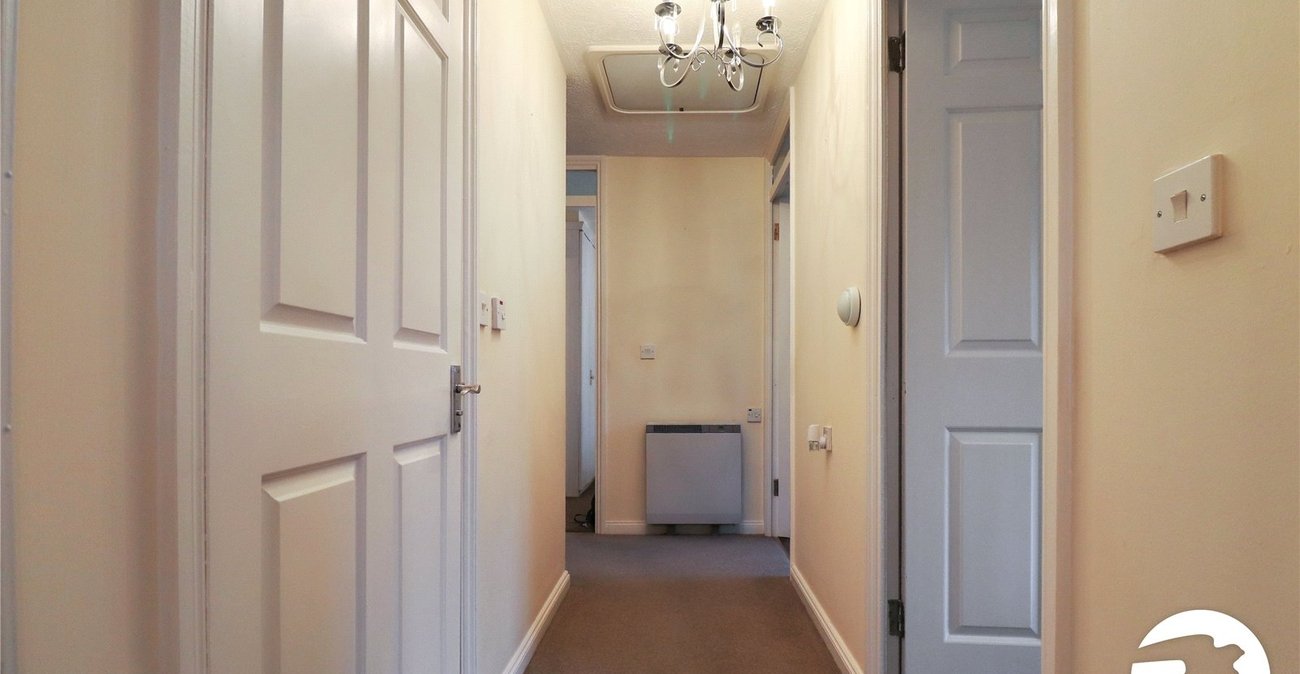 2 bedroom property for sale in Belvedere | Robinson Jackson