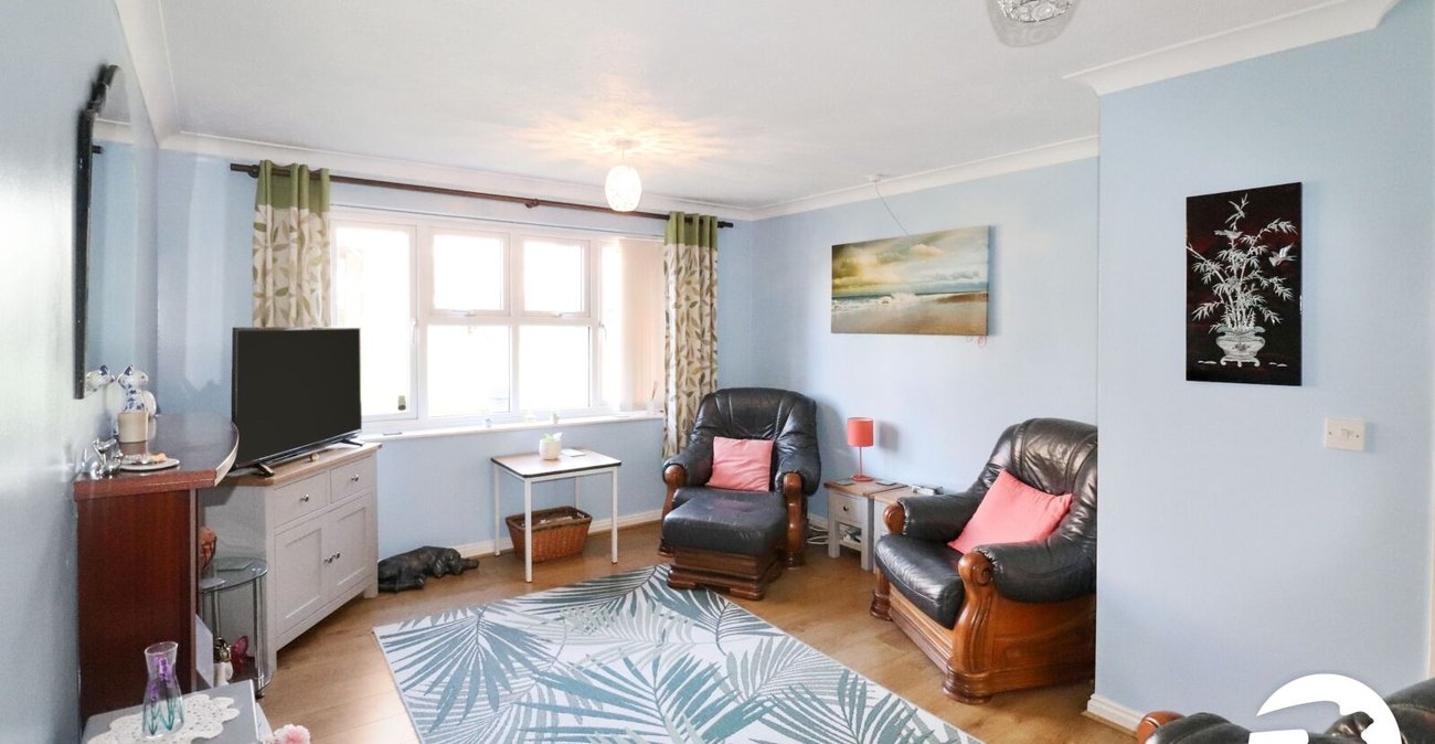 2 bedroom property for sale in Belvedere | Robinson Jackson