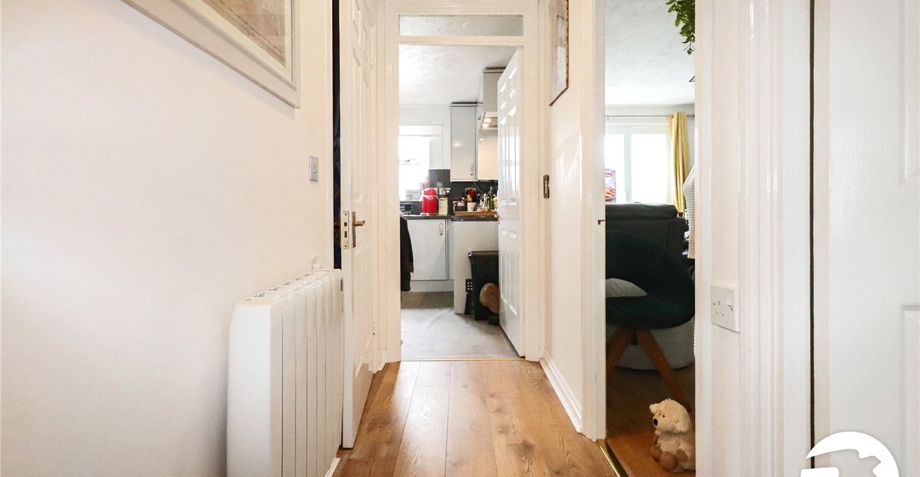 2 bedroom property for sale in Belvedere | Robinson Jackson