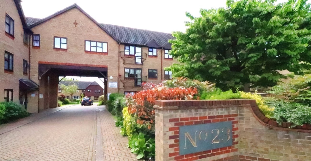 2 bedroom property for sale in Belvedere | Robinson Jackson