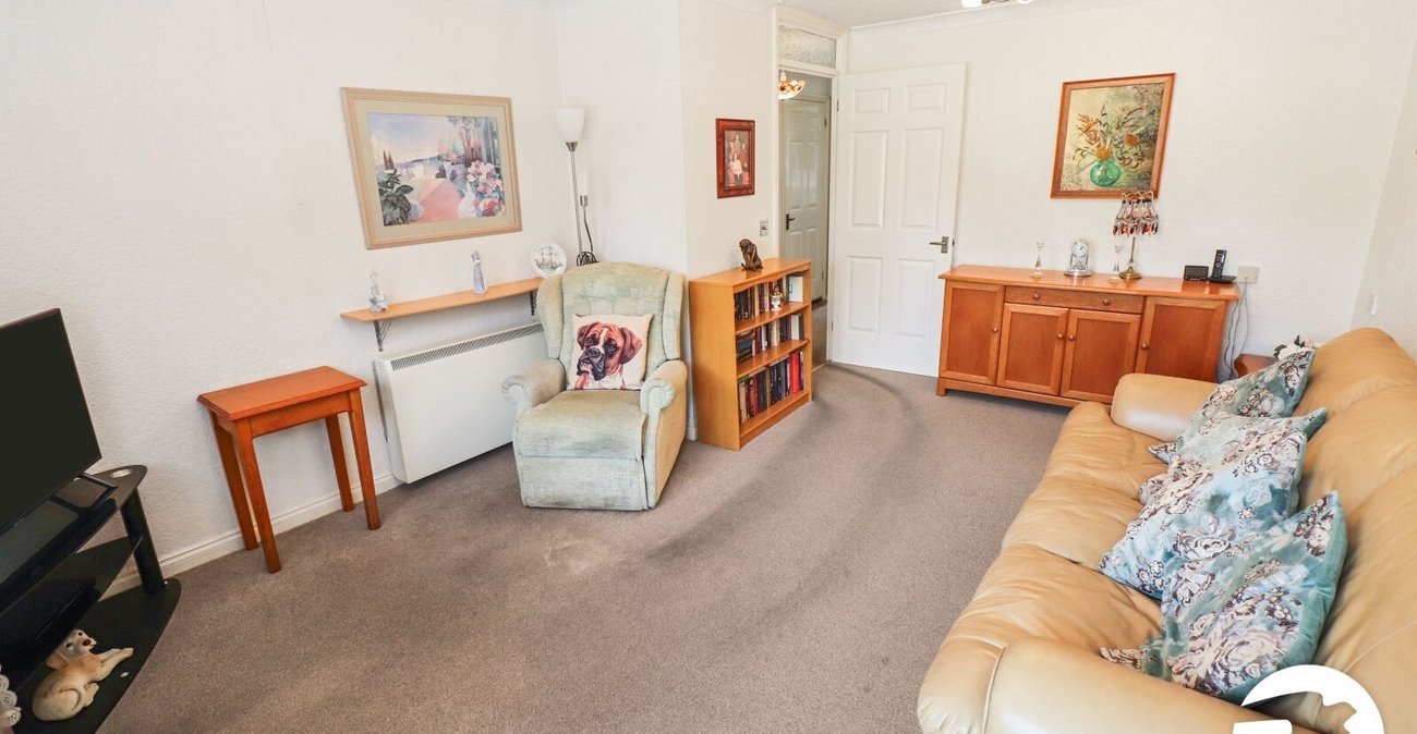 2 bedroom property for sale in Belvedere | Robinson Jackson
