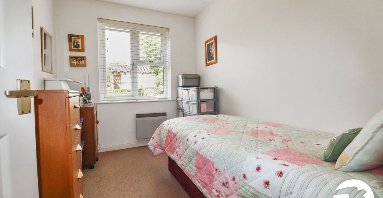2 bedroom property for sale in Belvedere | Robinson Jackson