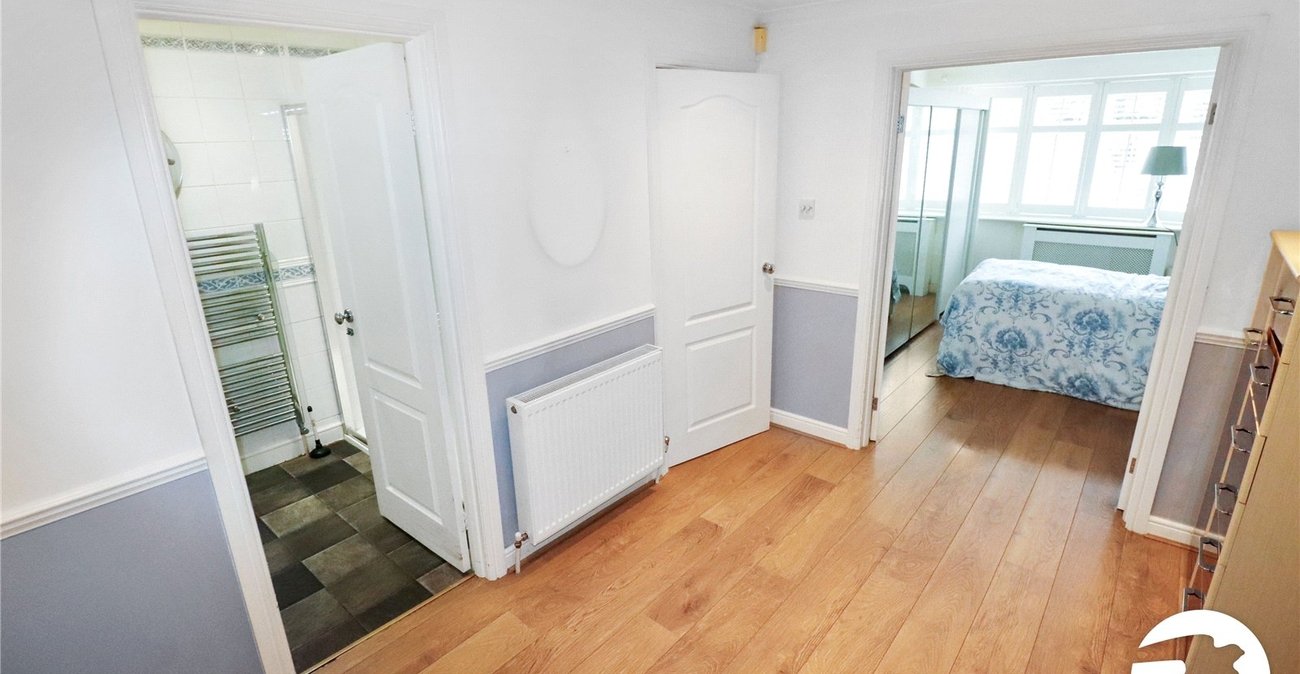 2 bedroom bungalow for sale in Belvedere | Robinson Jackson