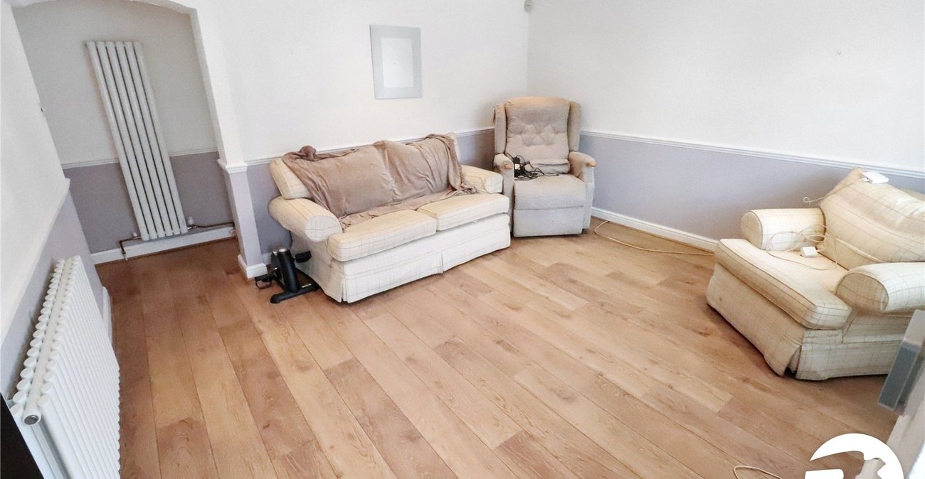 2 bedroom bungalow for sale in Belvedere | Robinson Jackson