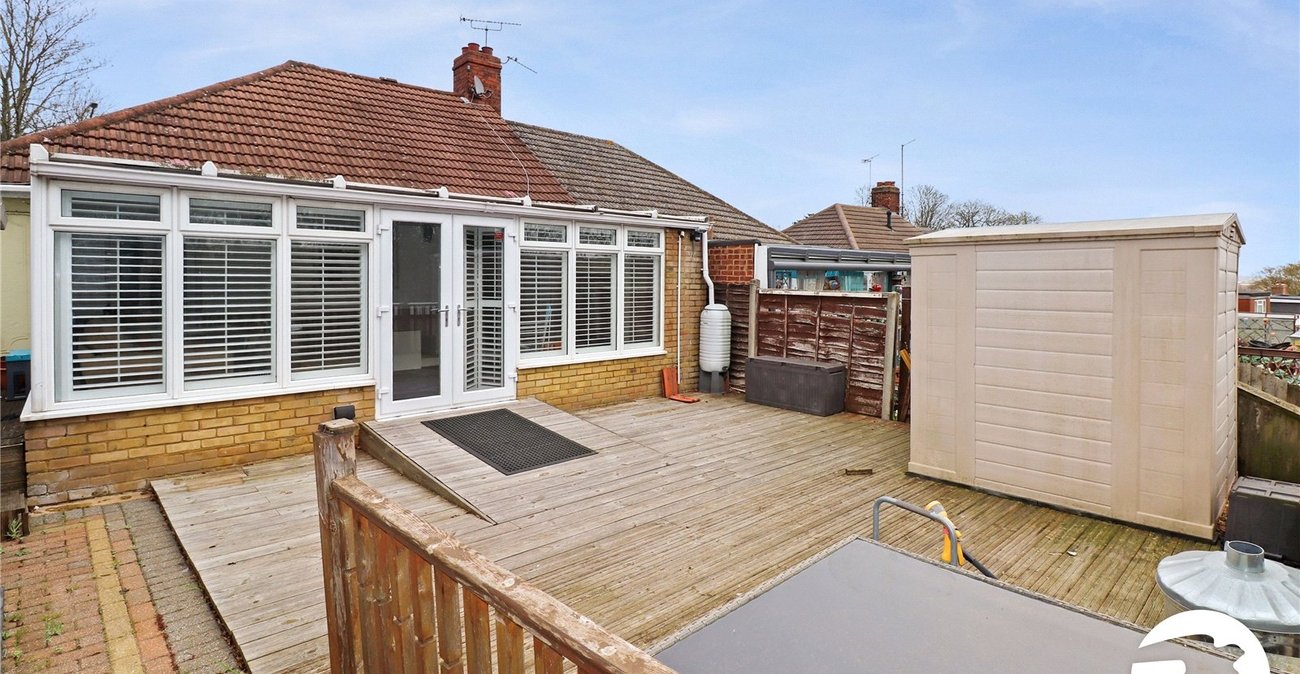 2 bedroom bungalow for sale in Belvedere | Robinson Jackson