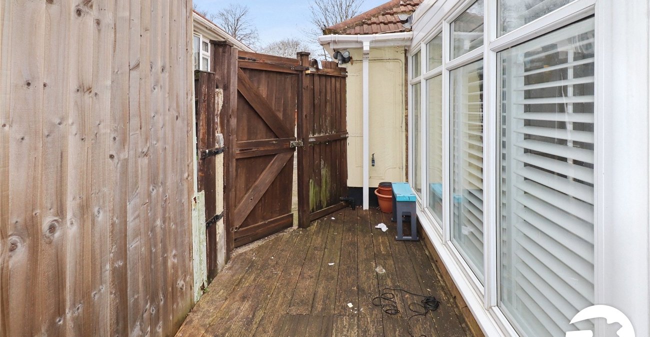 2 bedroom bungalow for sale in Belvedere | Robinson Jackson