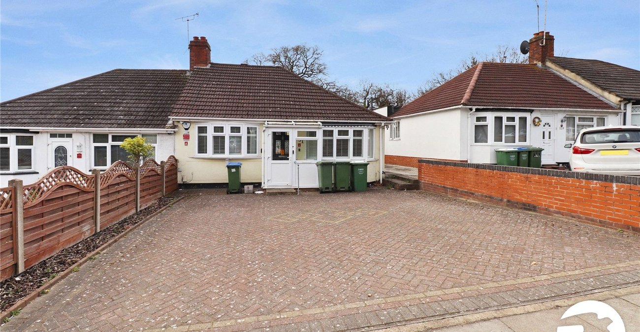 2 bedroom bungalow for sale in Belvedere | Robinson Jackson