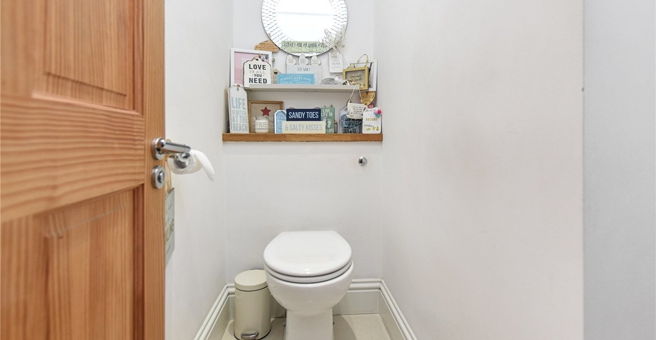 5 bedroom house for sale in Bexleyheath | Robinson Jackson