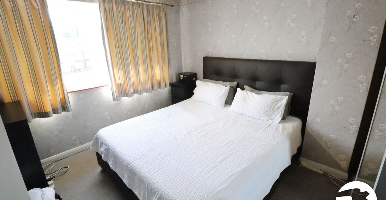 3 bedroom house for sale in Erith | Robinson Jackson
