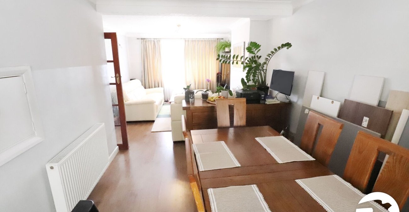 3 bedroom house for sale in Erith | Robinson Jackson