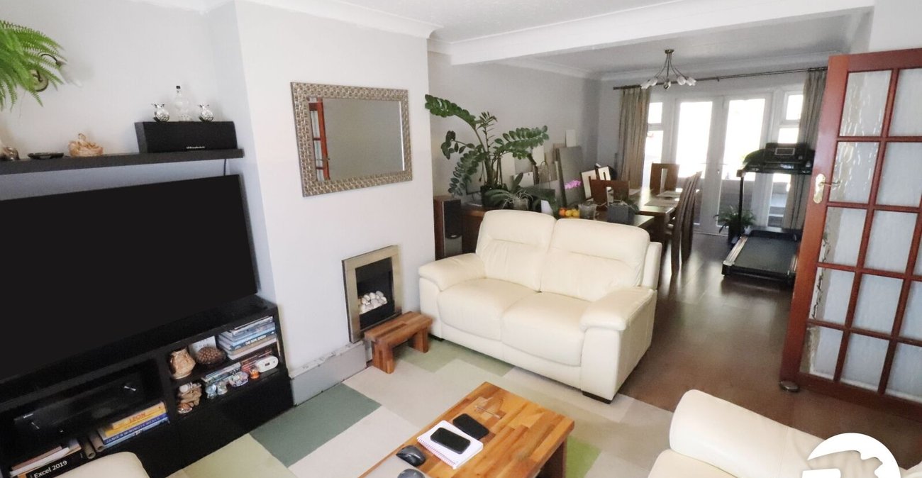 3 bedroom house for sale in Erith | Robinson Jackson