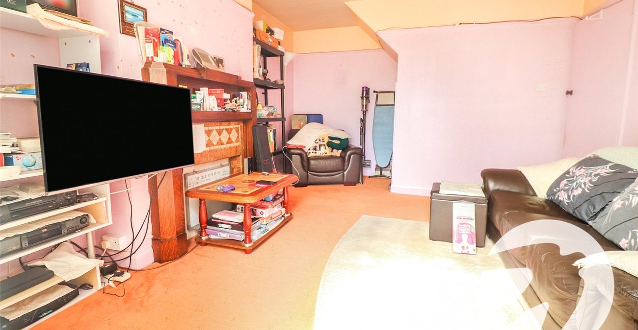 3 bedroom house for sale in Northumberland Heath | Robinson Jackson