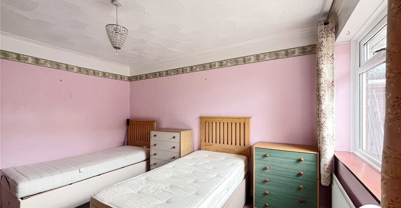 3 bedroom bungalow for sale in Maidstone | Robinson Michael & Jackson