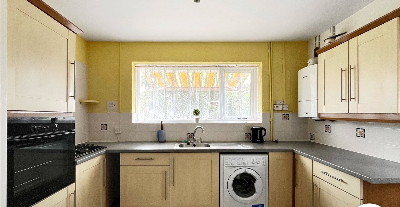 3 bedroom bungalow for sale in Maidstone | Robinson Michael & Jackson