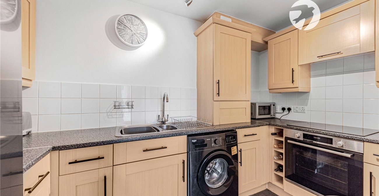 2 bedroom property for sale in South Darenth | Robinson Jackson