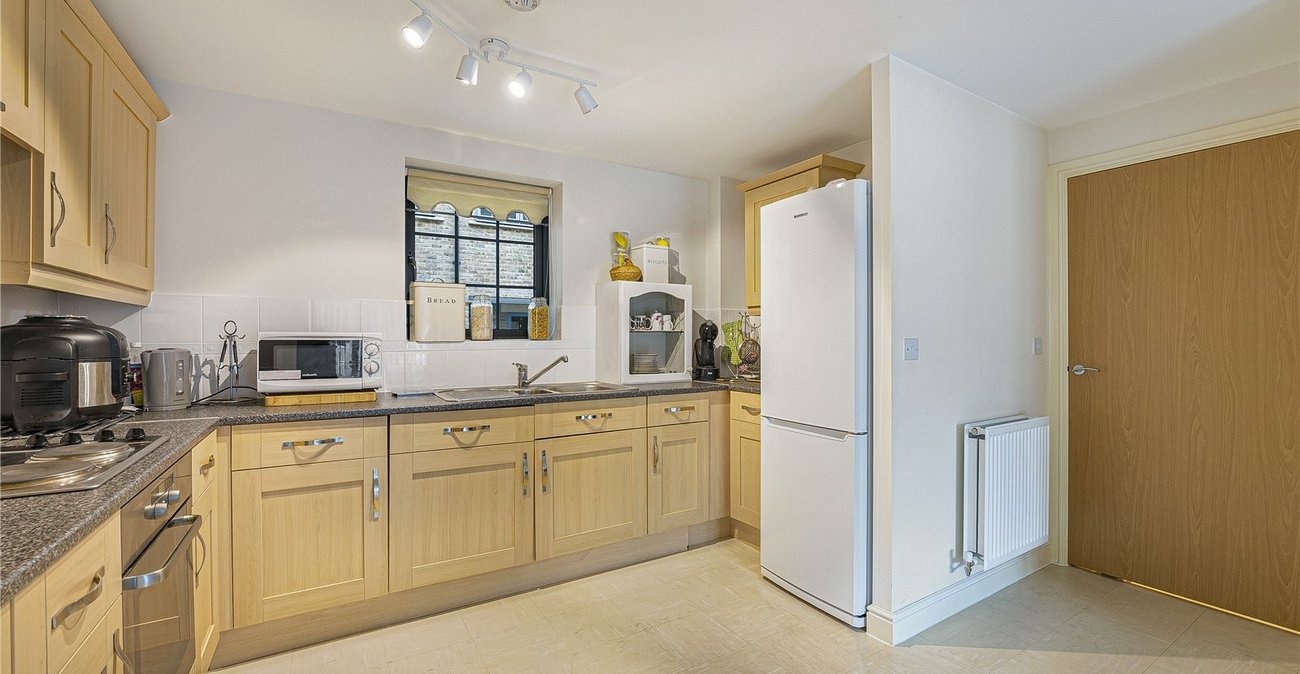 2 bedroom property for sale in South Darenth | Robinson Jackson